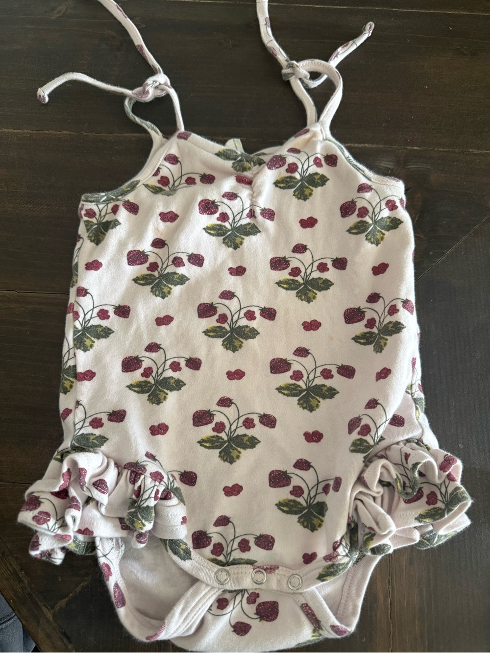 Kate Quinn 100% Organic Cotton Strawberry Romper Size 2T